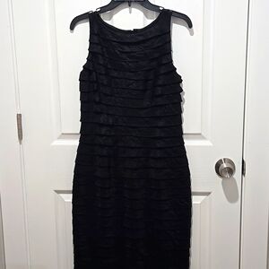 Adrianna Papell collection black fully lined dress beautiful pleated detail 6